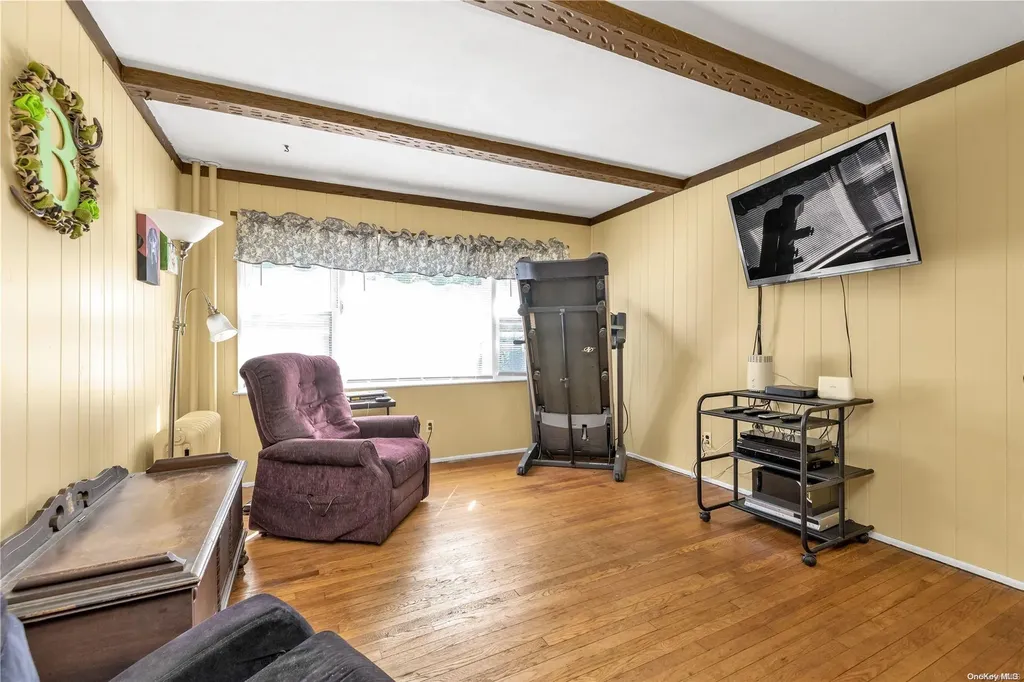 228 Earle Avenue Lynbrook NY 11563