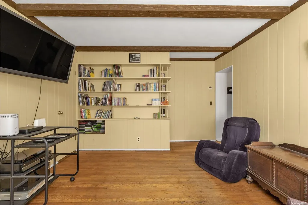 228 Earle Avenue Lynbrook NY 11563