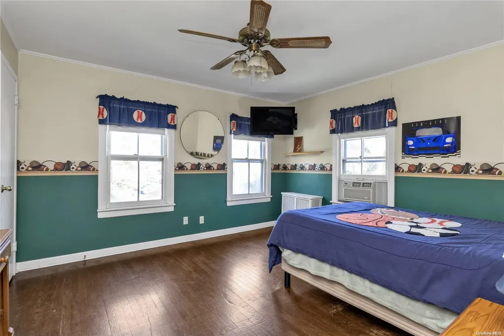 228 Earle Avenue Lynbrook NY 11563