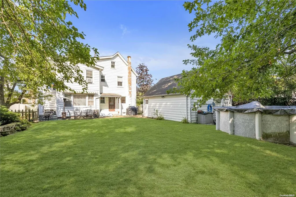 228 Earle Avenue Lynbrook NY 11563