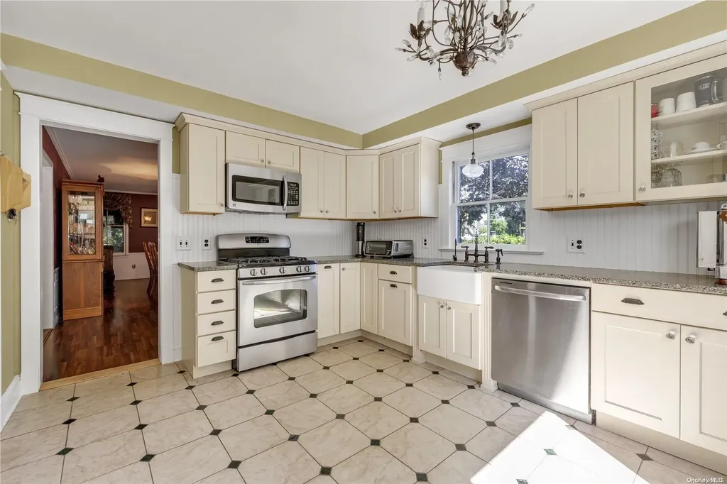 228 Earle Avenue Lynbrook NY 11563