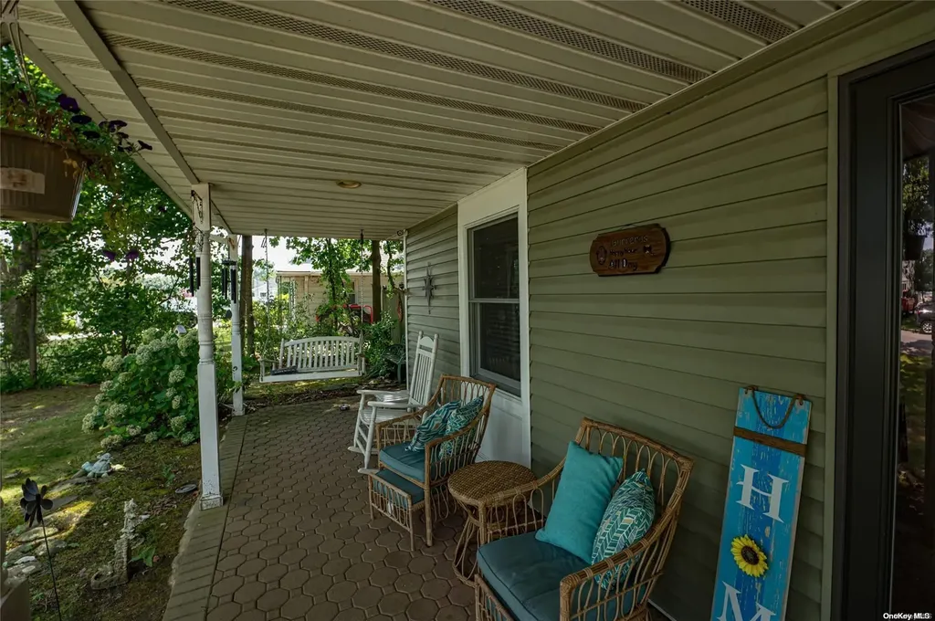 871 Ocean Avenue West Islip NY 11795