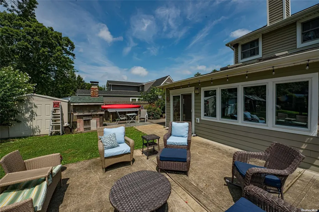 871 Ocean Avenue West Islip NY 11795