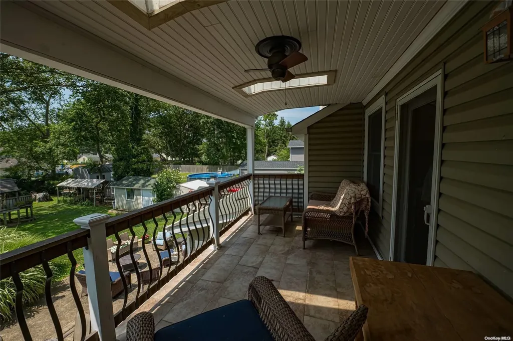 871 Ocean Avenue West Islip NY 11795