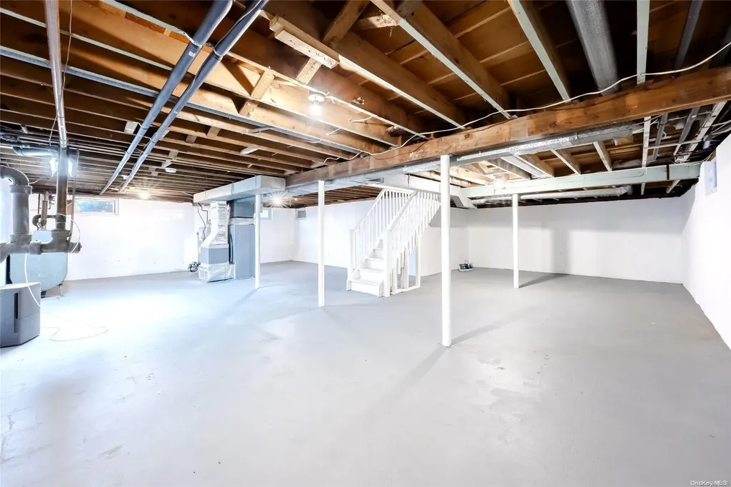 2914 Devon Avenue Medford NY 11763