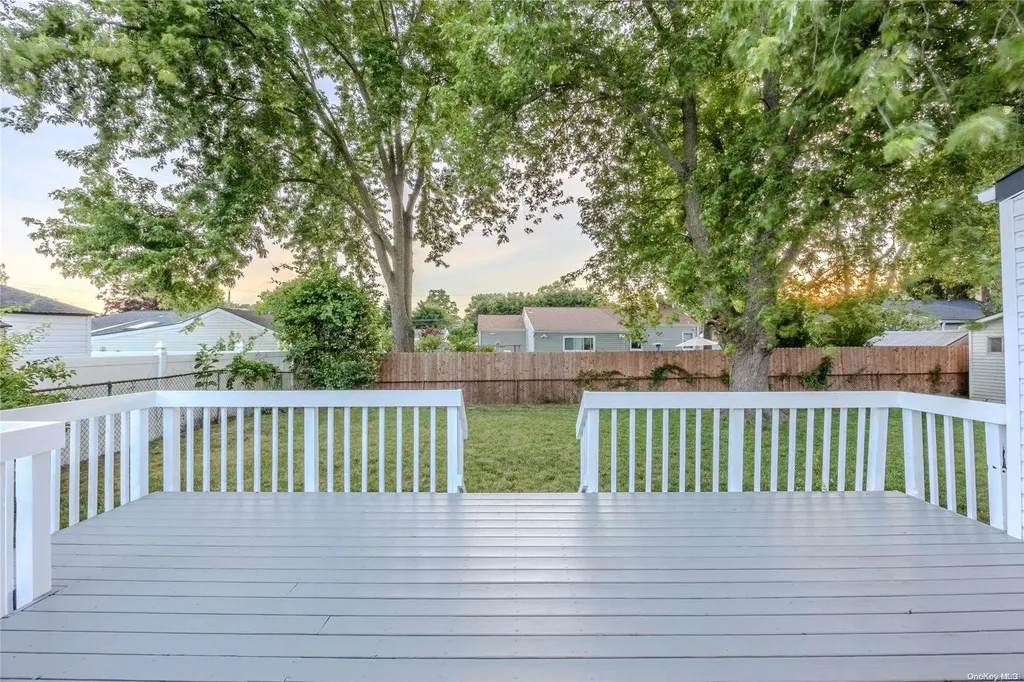 2914 Devon Avenue Medford NY 11763