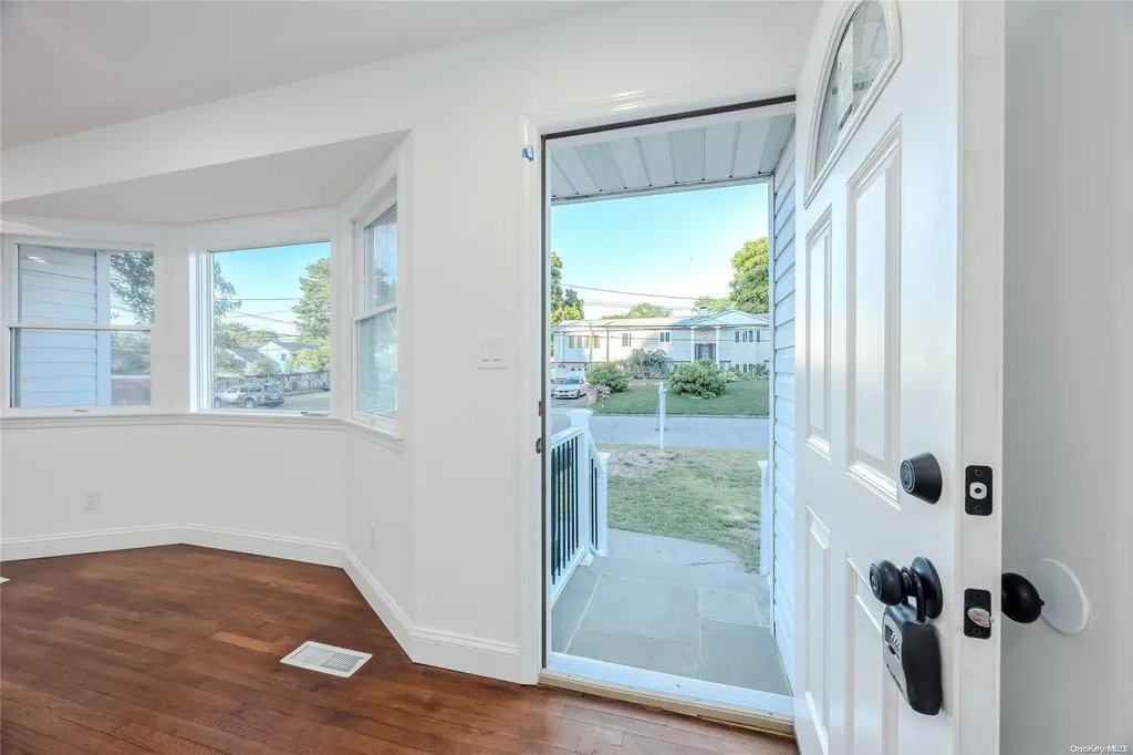 2914 Devon Avenue Medford NY 11763