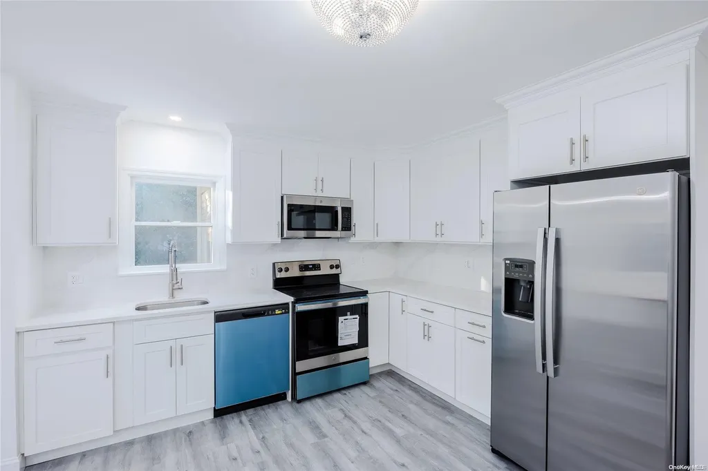 2914 Devon Avenue Medford NY 11763