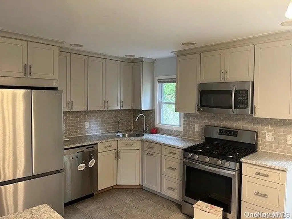 126 N Herman Avenue Bethpage NY 11714