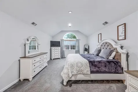 3 Carmen View Drive Shirley NY 11967