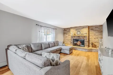 3 Carmen View Drive Shirley NY 11967