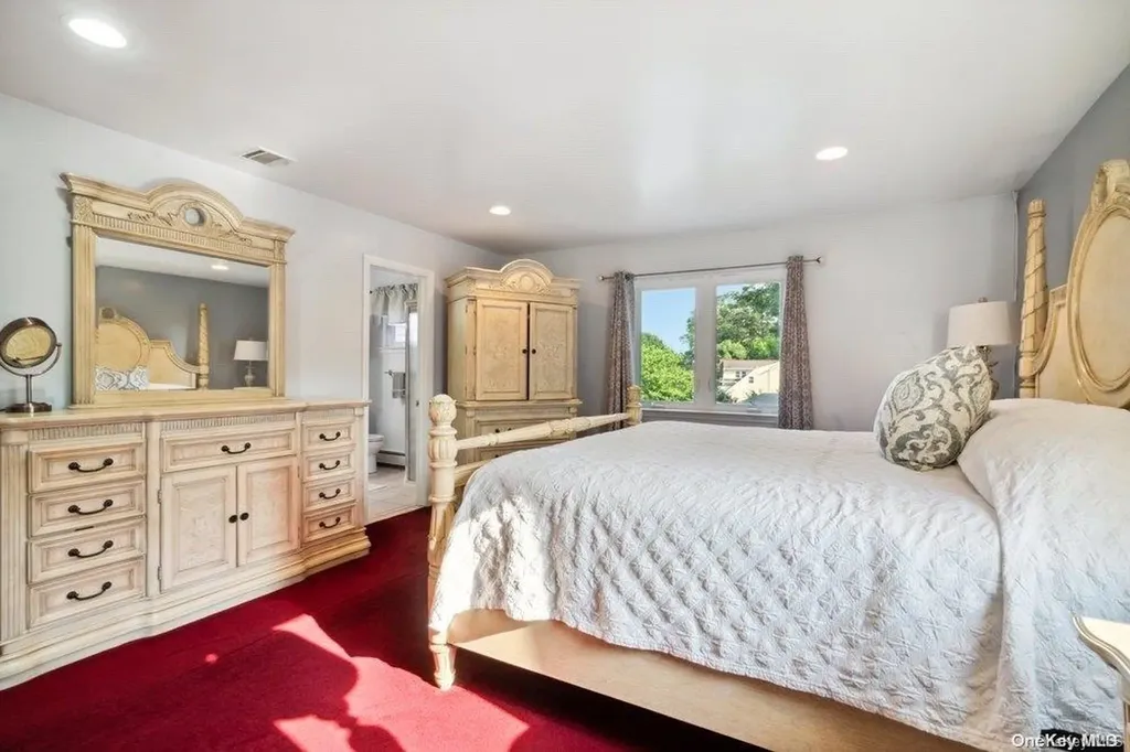 437 Atlantic Avenue Freeport NY 11520