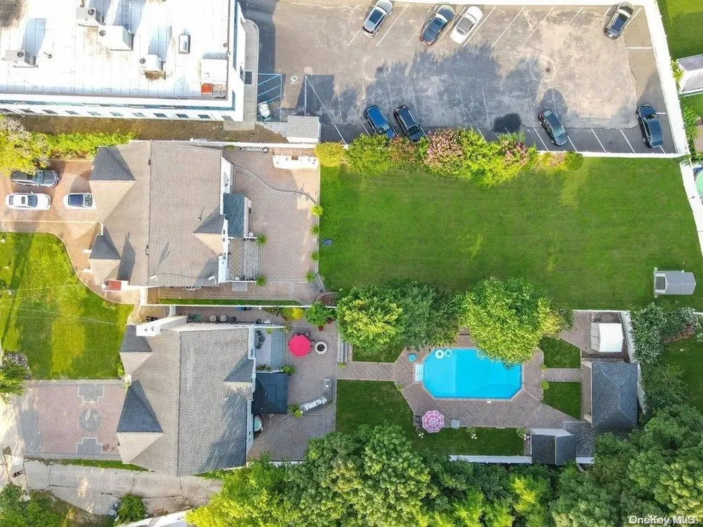 437 Atlantic Avenue Freeport NY 11520