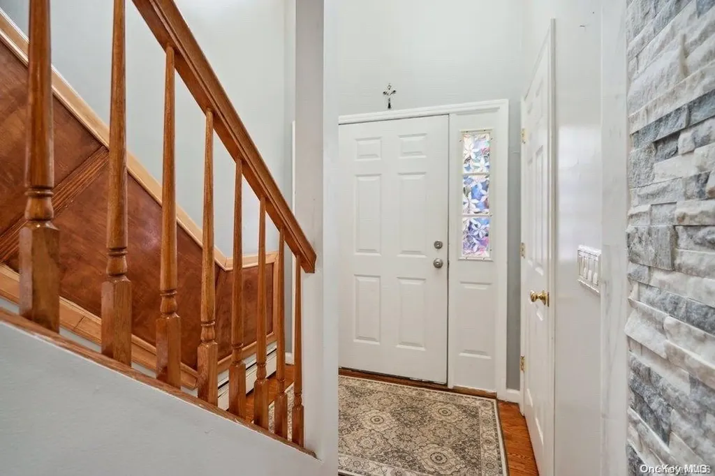 437 Atlantic Avenue Freeport NY 11520