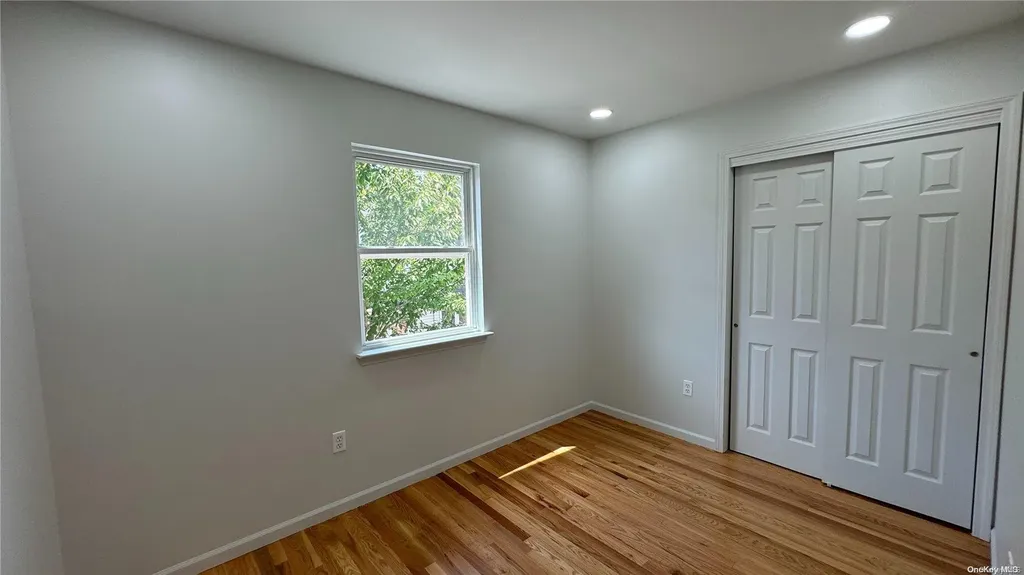 52 Dartmouth Loop Staten Island NY 10306
