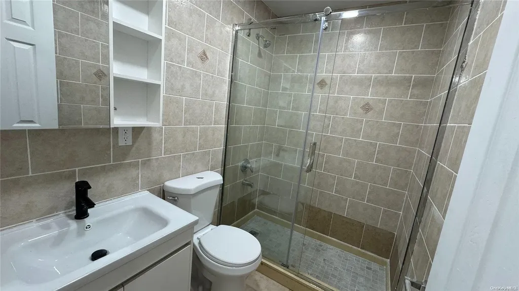 52 Dartmouth Loop Staten Island NY 10306