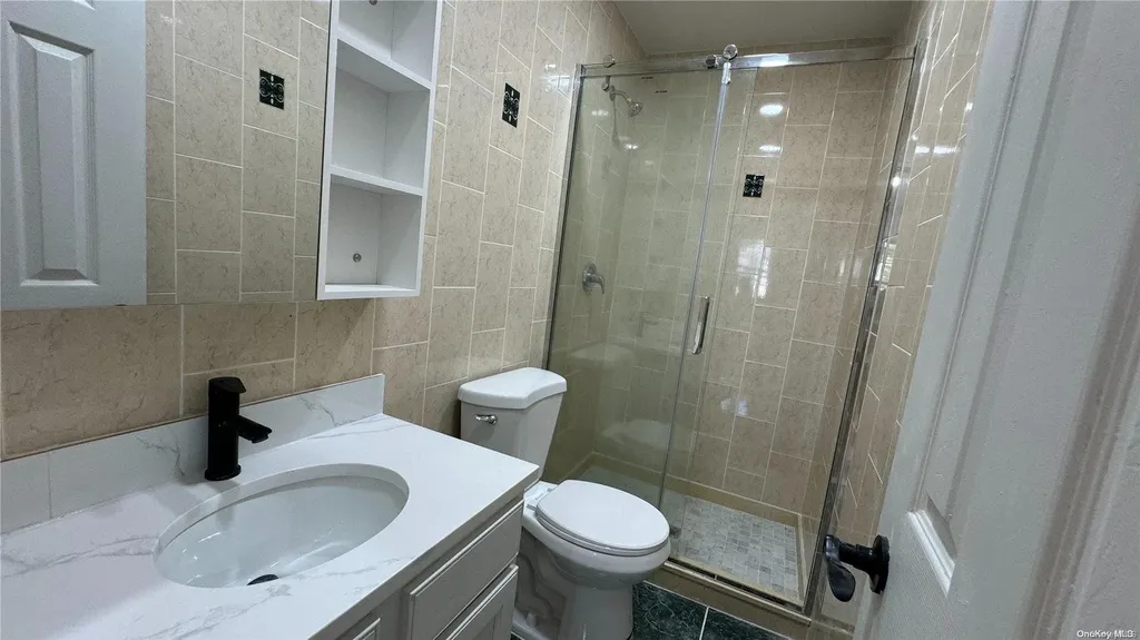 52 Dartmouth Loop Staten Island NY 10306