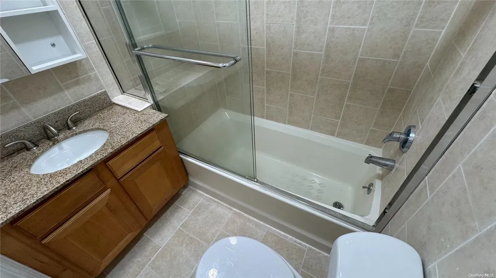 52 Dartmouth Loop Staten Island NY 10306