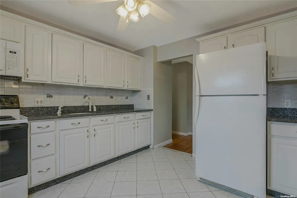 231 Montana Avenue Bay Shore NY 11706