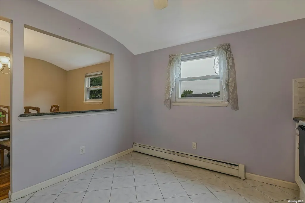 231 Montana Avenue Bay Shore NY 11706