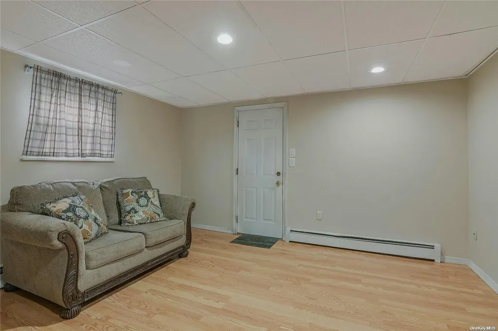 231 Montana Avenue Bay Shore NY 11706