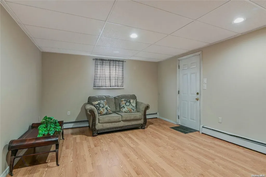 231 Montana Avenue Bay Shore NY 11706