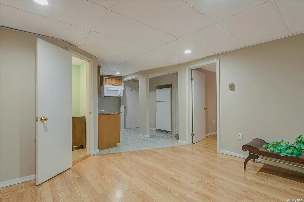 231 Montana Avenue Bay Shore NY 11706
