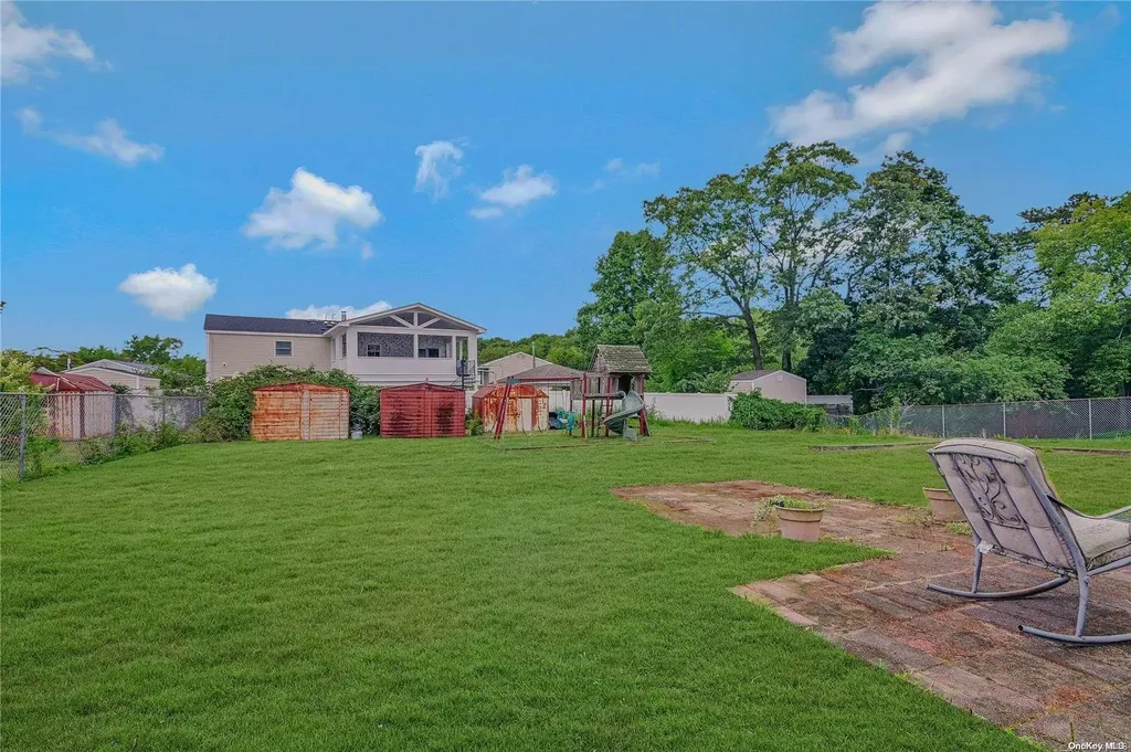231 Montana Avenue Bay Shore NY 11706