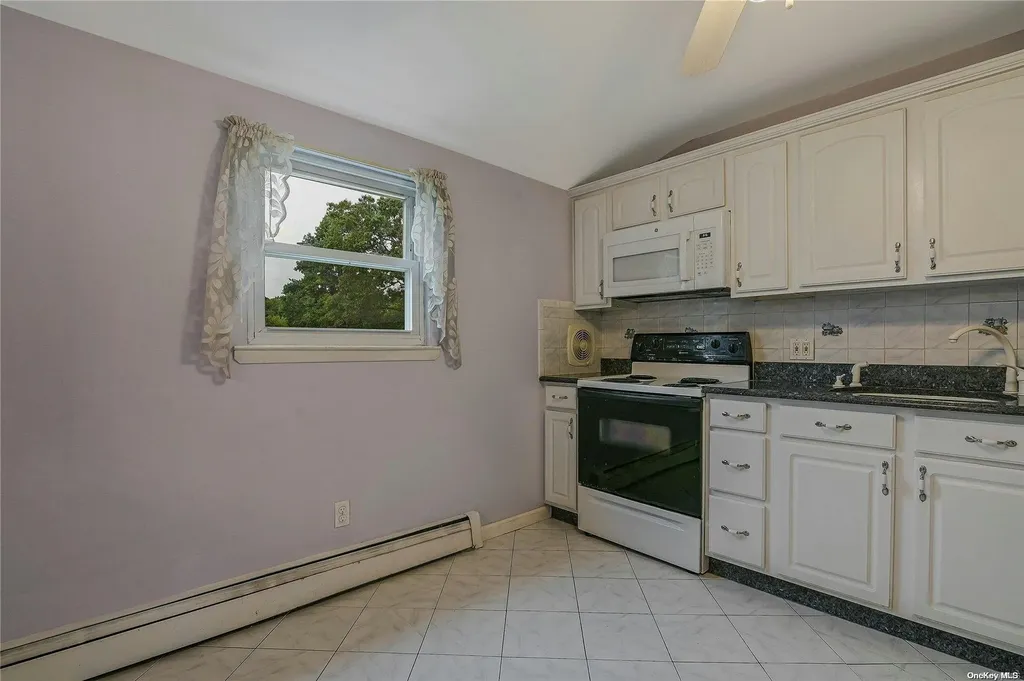 231 Montana Avenue Bay Shore NY 11706