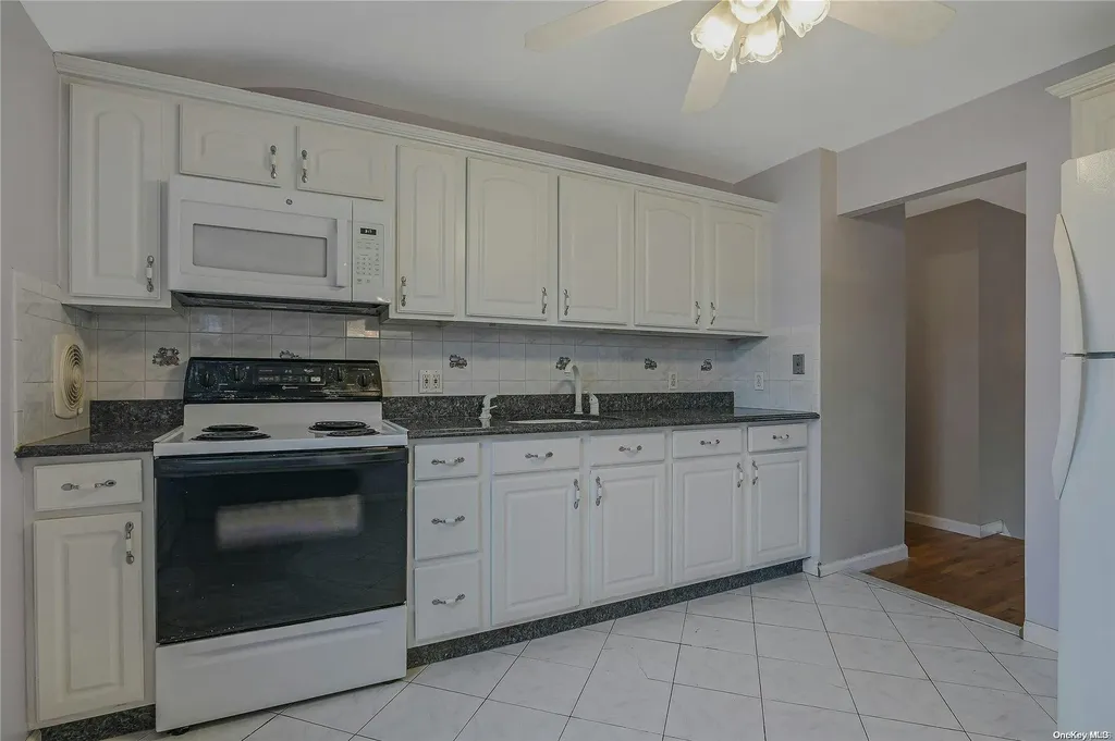 231 Montana Avenue Bay Shore NY 11706