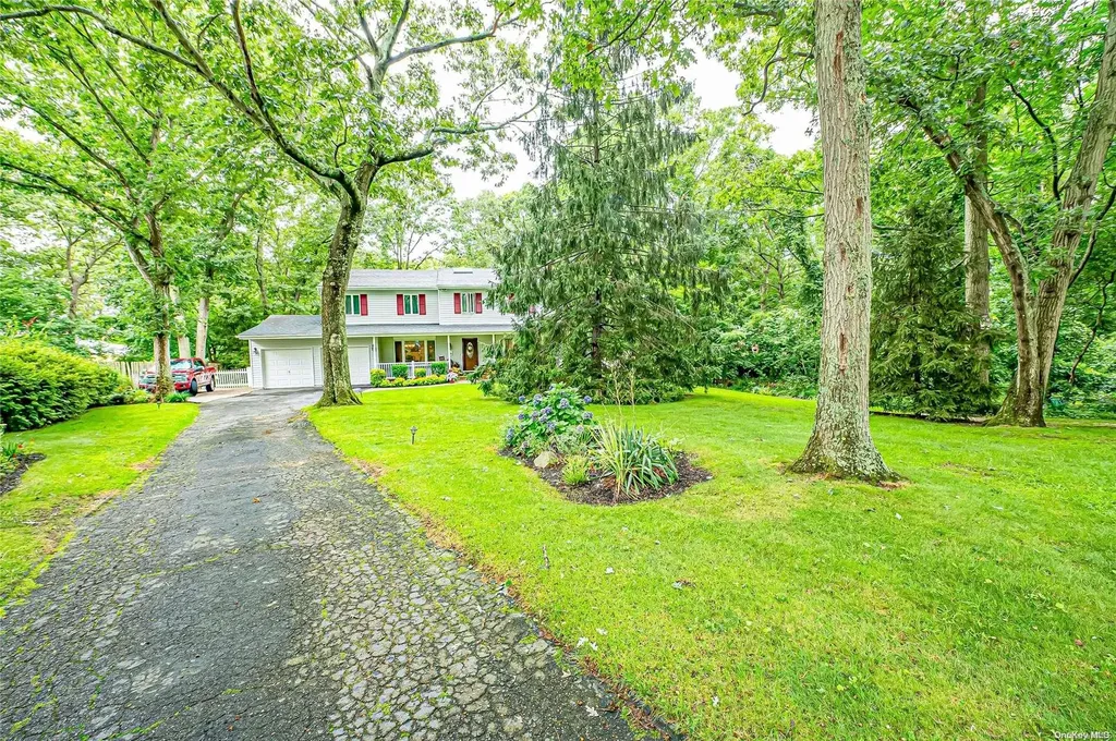 15 Todd Court Port Jefferson Station NY 11776