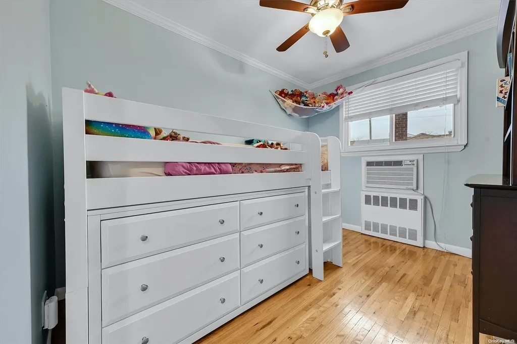 94 Stephen Street Levittown NY 11756