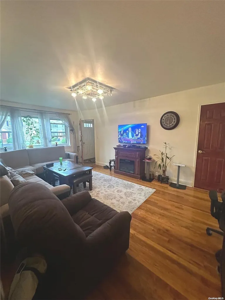 67-55 152nd Street Flushing NY 11367