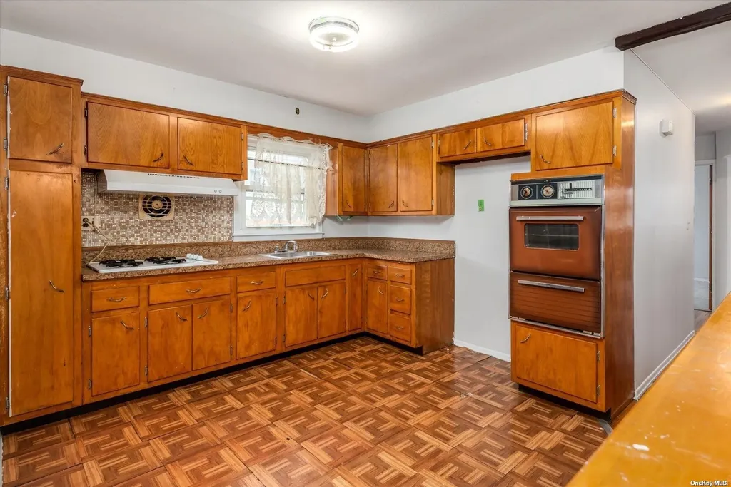 538 E 39th Street Brooklyn NY 11203