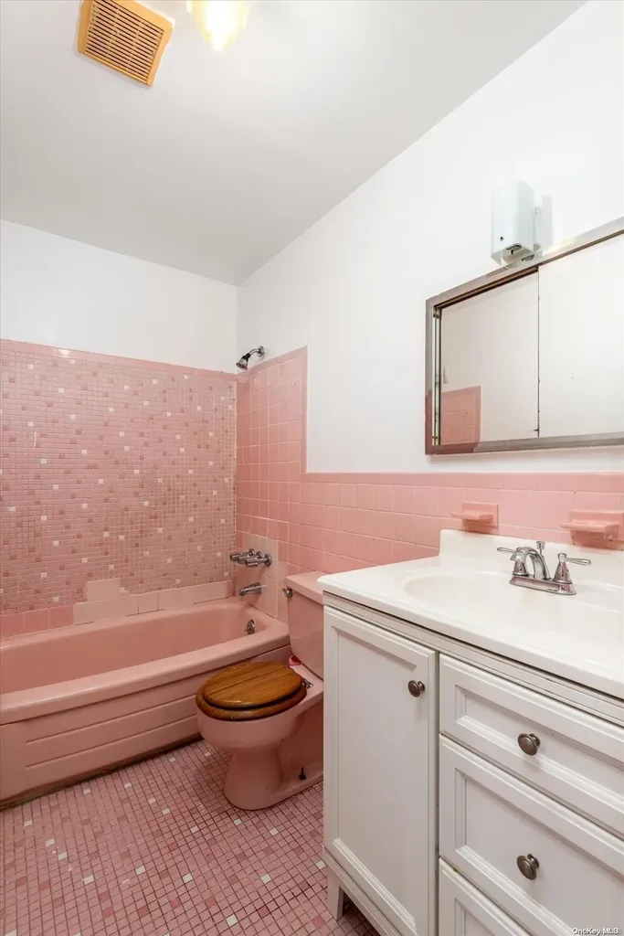 538 E 39th Street Brooklyn NY 11203
