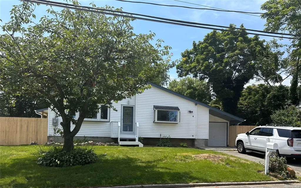 6 Deepdale Drive Brentwood NY 11717