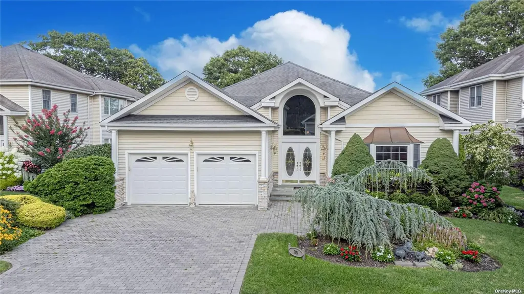 35 Redan Drive Smithtown NY 11787