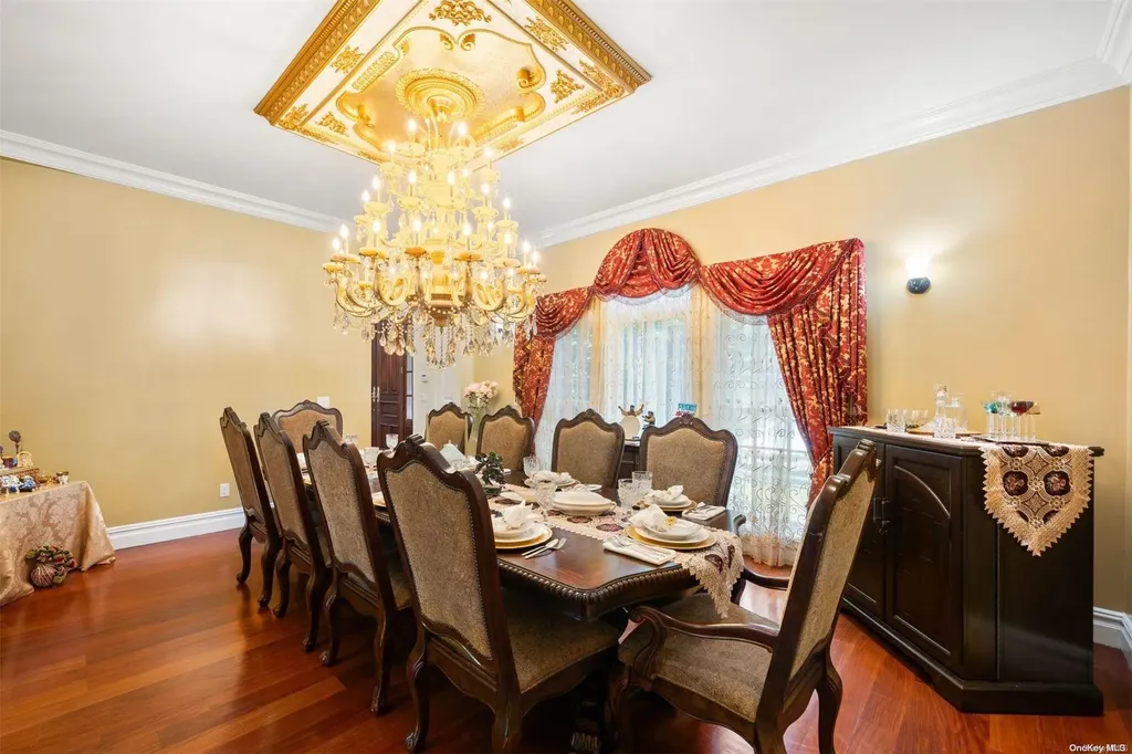 1 Tatem Way Old Westbury NY 11568