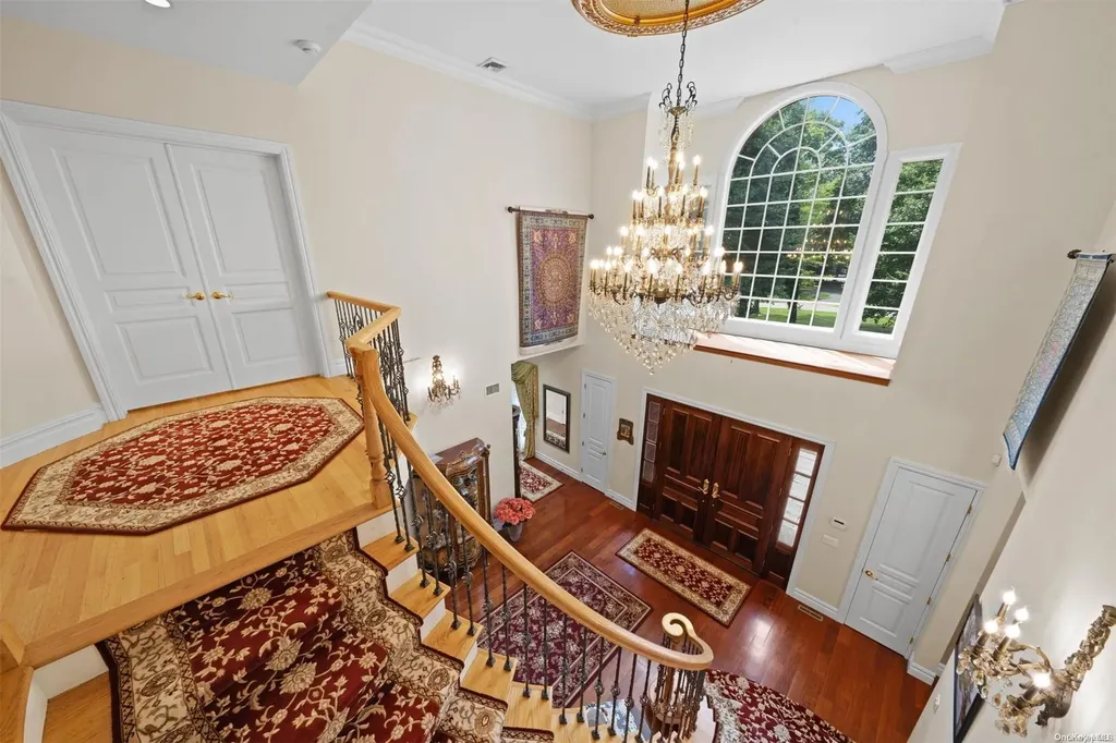 1 Tatem Way Old Westbury NY 11568