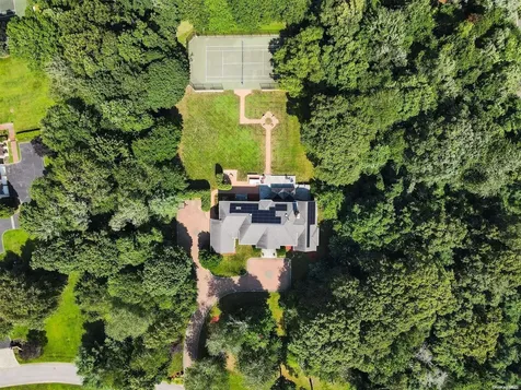 1 Tatem Way Old Westbury NY 11568