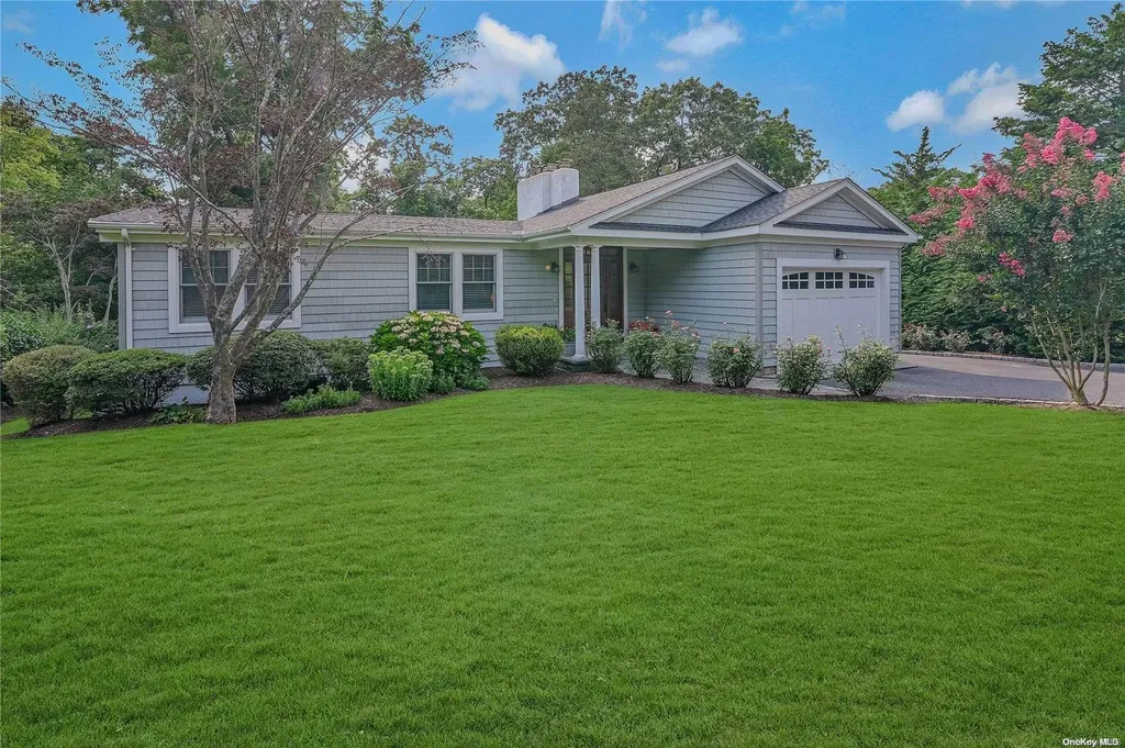 86 Bay Drive E Huntington NY 11743