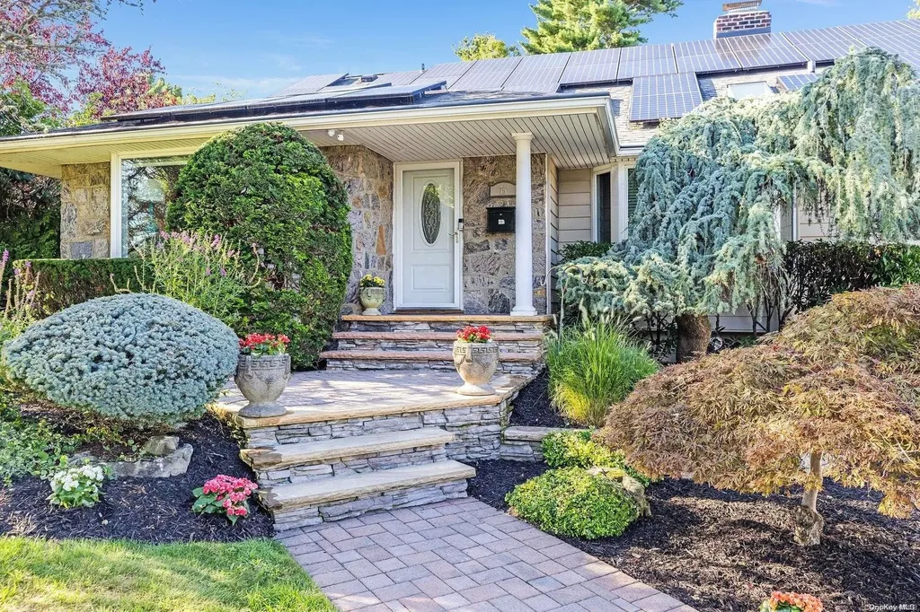 75 Birchwood Park Drive Jericho NY 11753