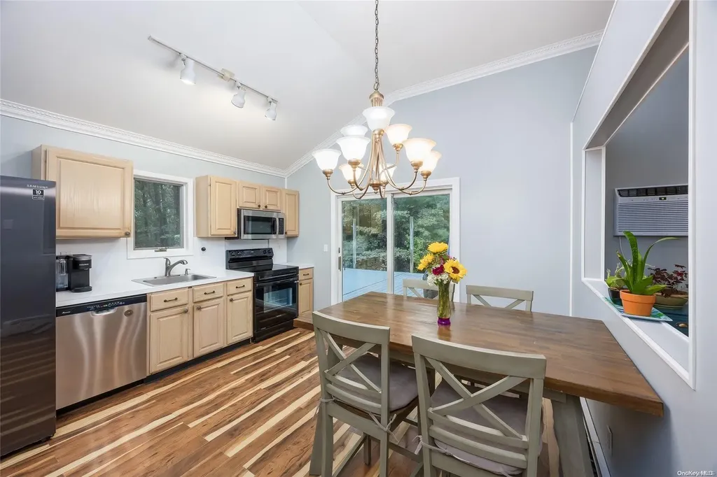 63 Whiskey Road Coram NY 11727