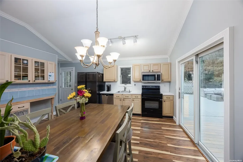63 Whiskey Road Coram NY 11727