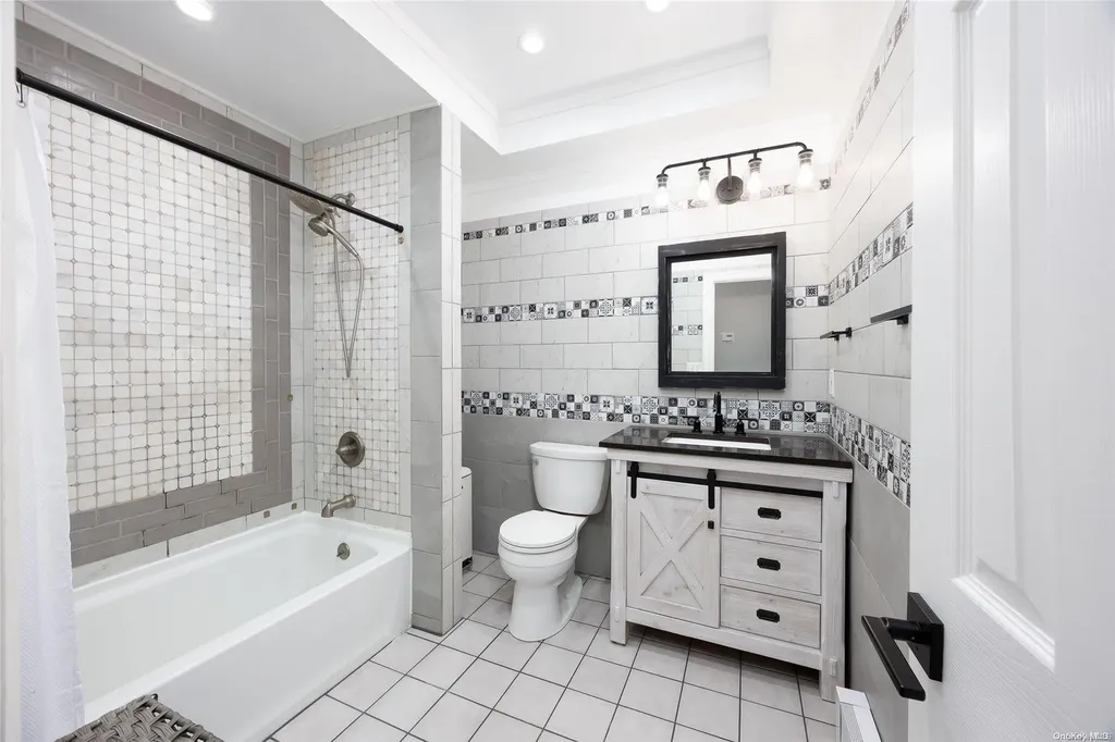 63 Whiskey Road Coram NY 11727