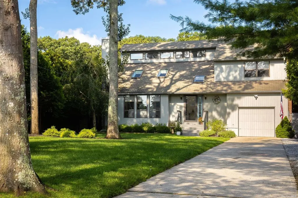 58 Crystal Beach Boulevard Moriches NY 11955