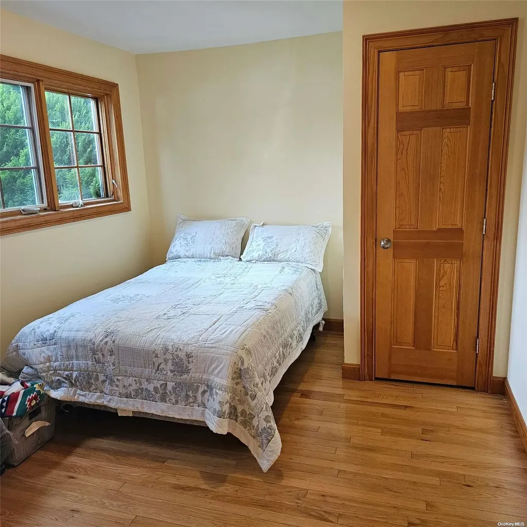 191 Cedar Lane Babylon NY 11702