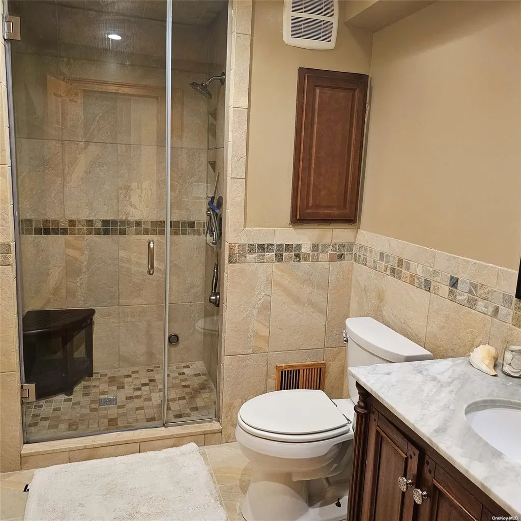 191 Cedar Lane Babylon NY 11702