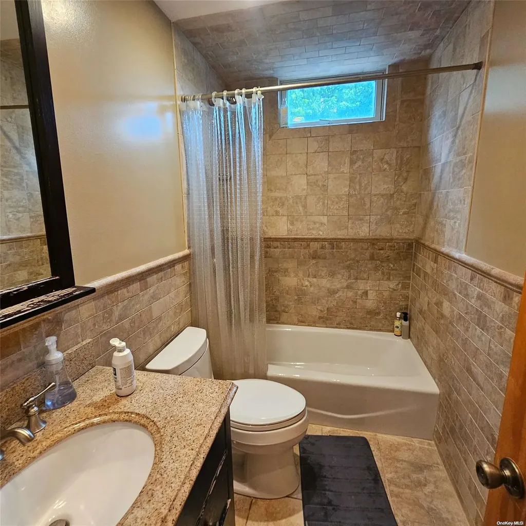 191 Cedar Lane Babylon NY 11702