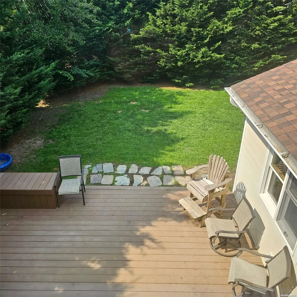 191 Cedar Lane Babylon NY 11702